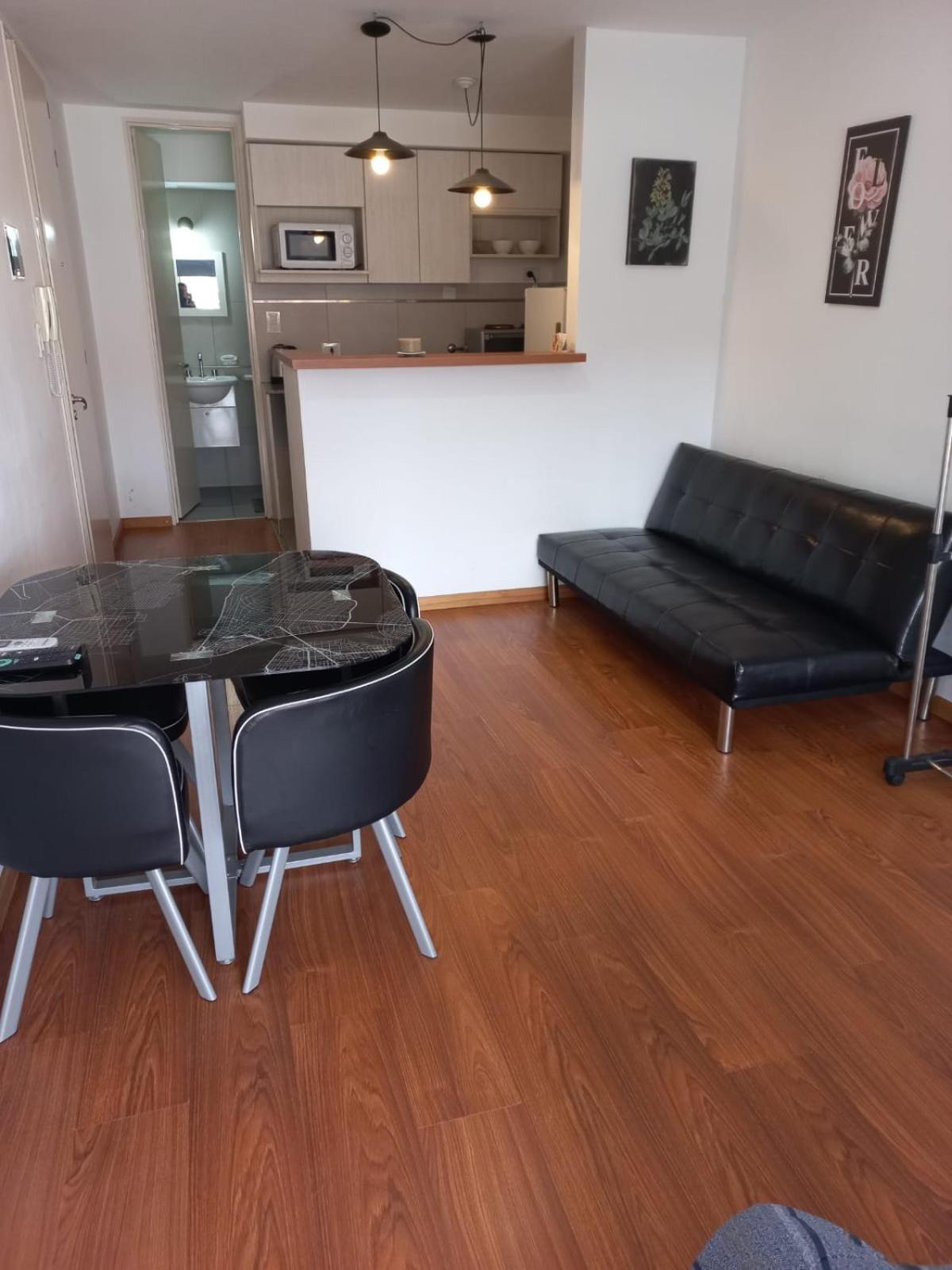 Apartment Paraguay 1747 *